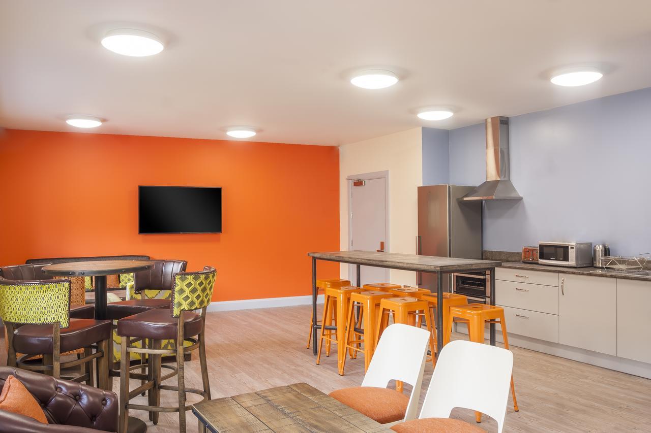 Wild Atlantic Hostel Leenaun Extérieur photo