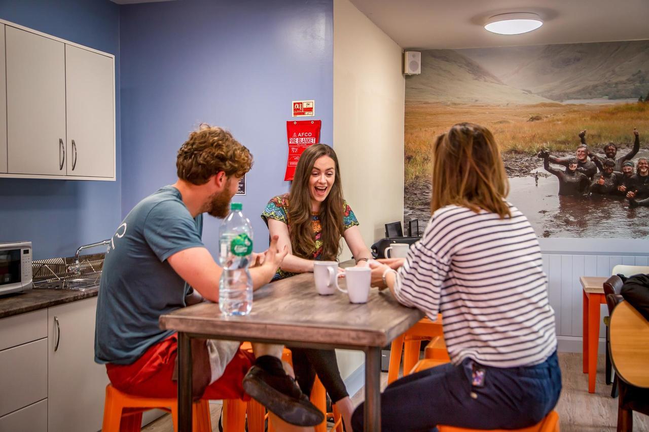Wild Atlantic Hostel Leenaun Extérieur photo
