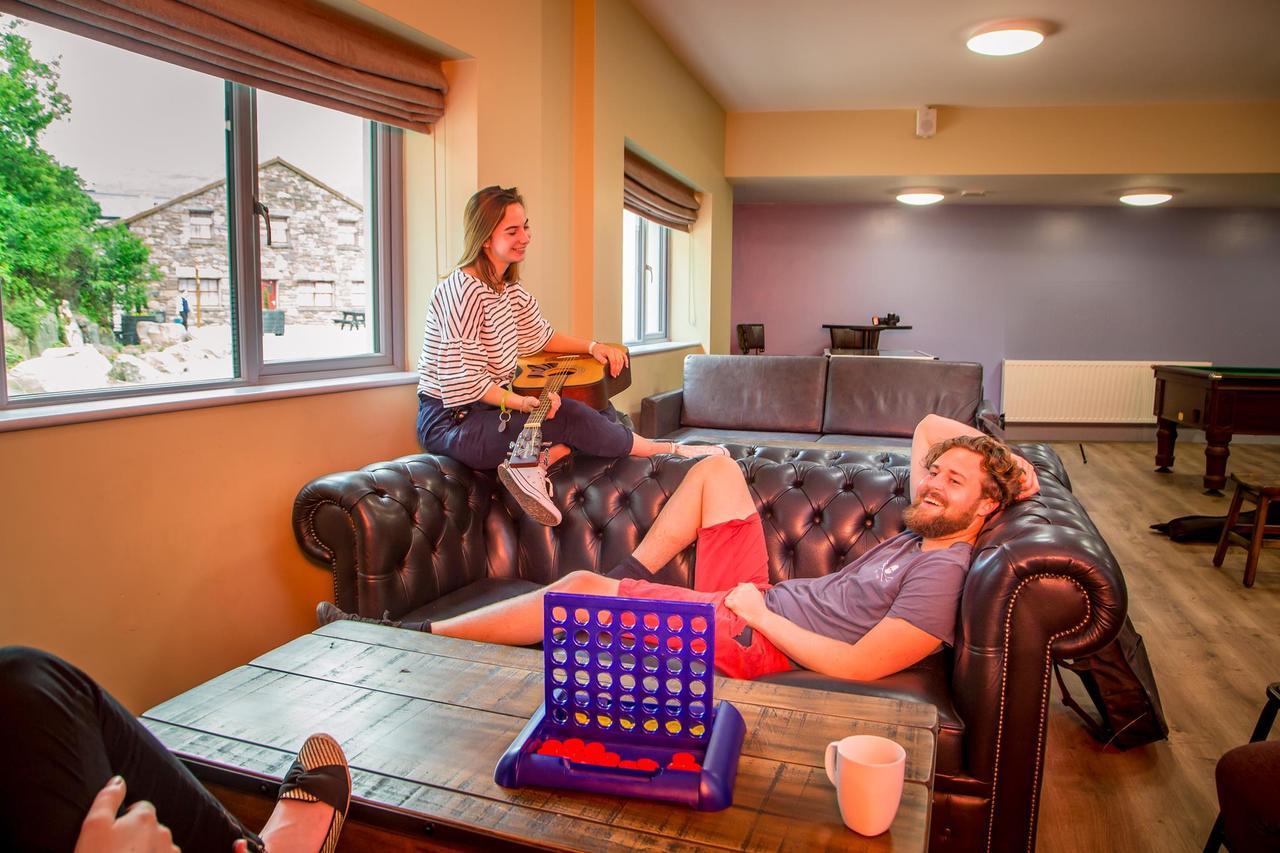 Wild Atlantic Hostel Leenaun Extérieur photo