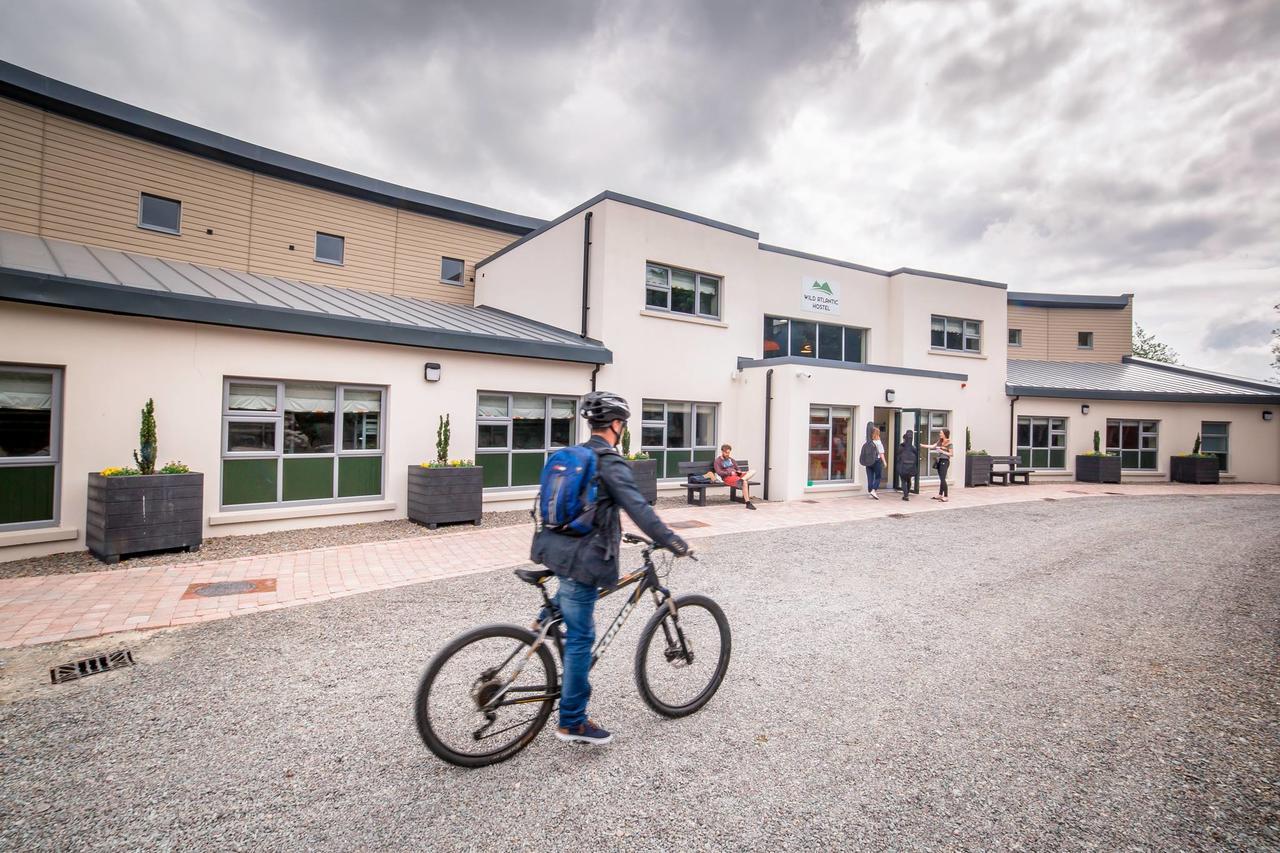 Wild Atlantic Hostel Leenaun Extérieur photo