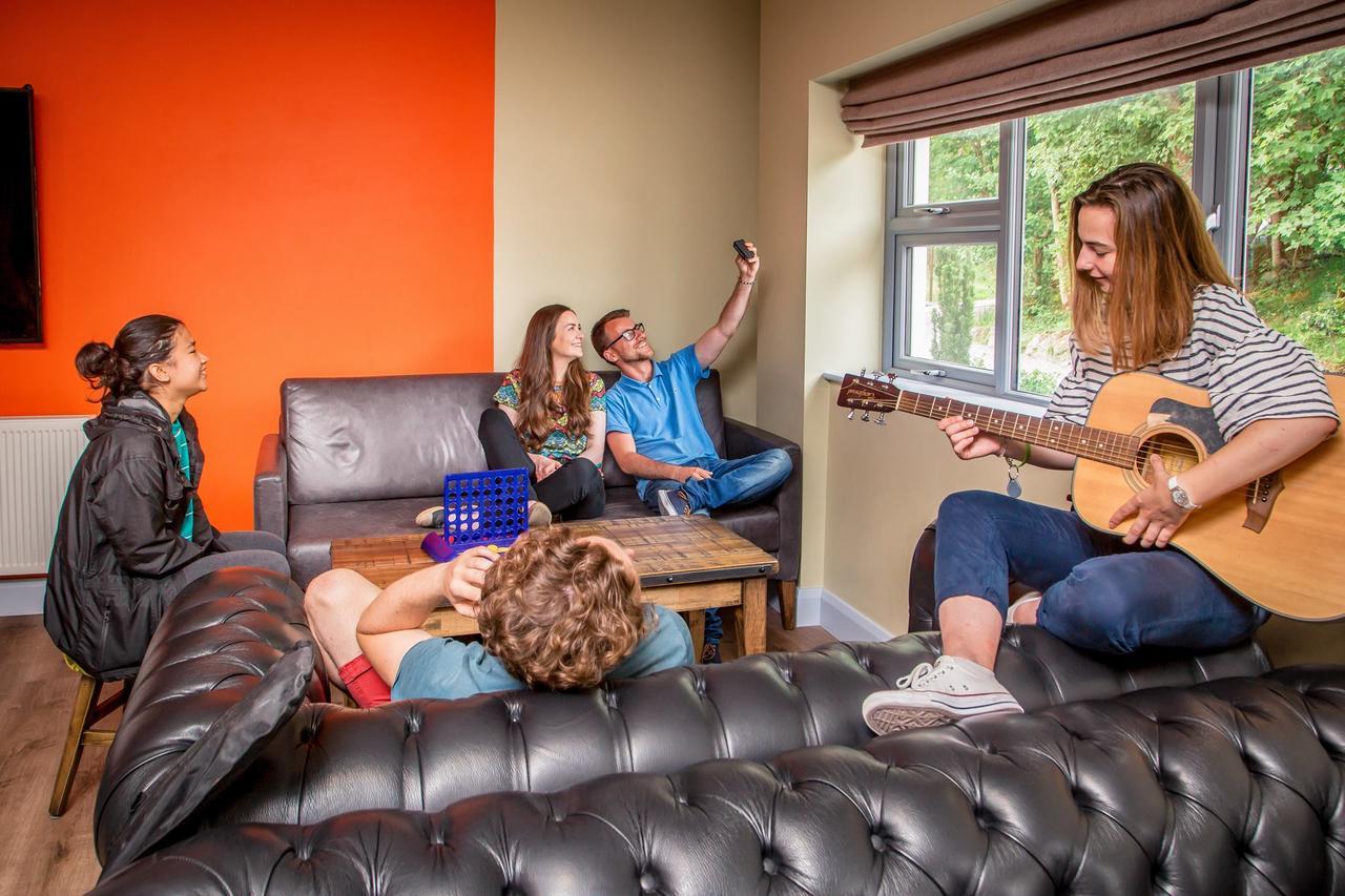 Wild Atlantic Hostel Leenaun Extérieur photo